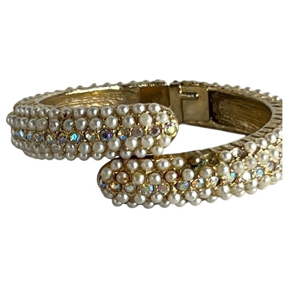 Vintage Faux Pearl And Rhinestone Hinged Bracelet Gold Tone Cuff Wrap Clamper - Picture 2 of 10
